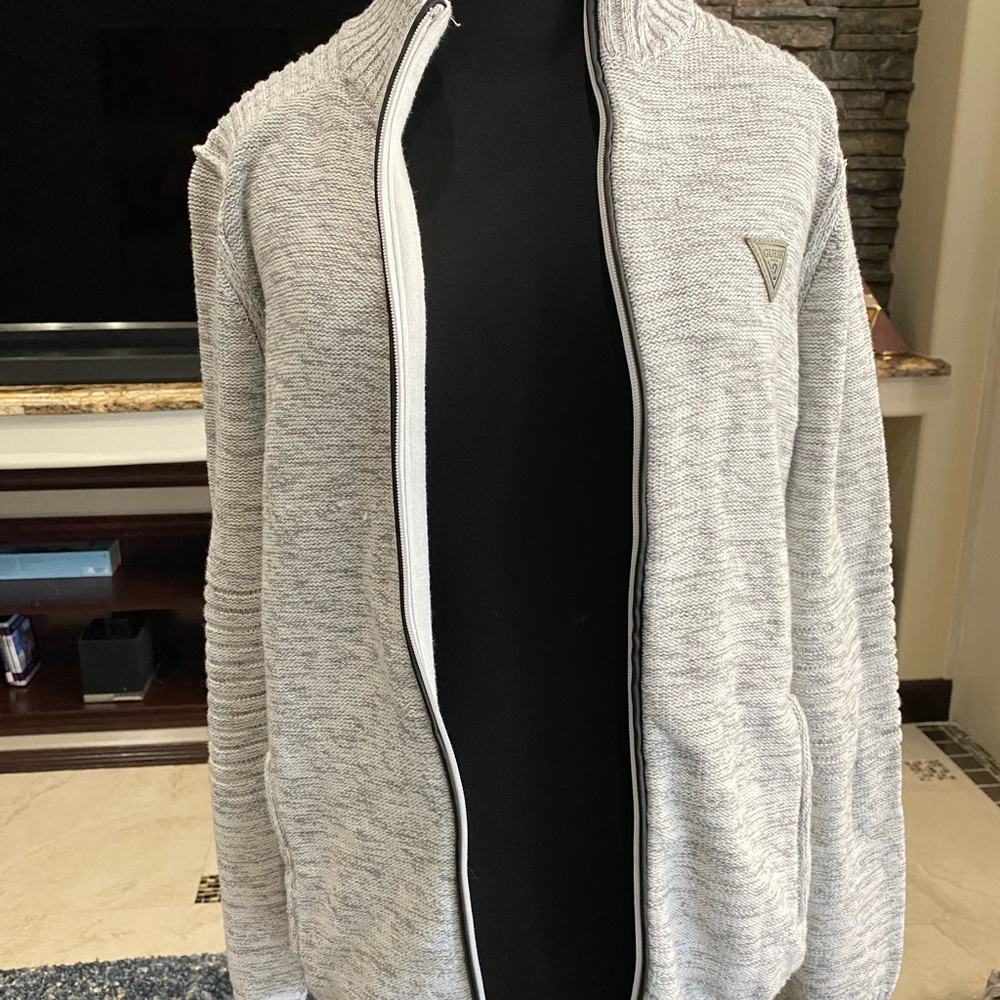 Men’s Guess full zip sweater